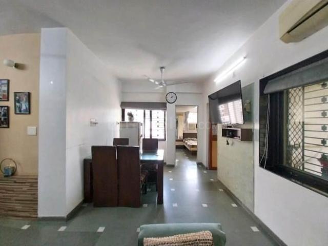 3 BHK Apartment in Ambawadi for resale Ahmedabad. The reference number is 19800889