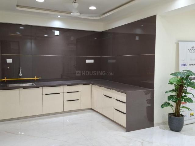 3 BHK Apartment in Ambawadi for resale Ahmedabad. The reference number is 19177706