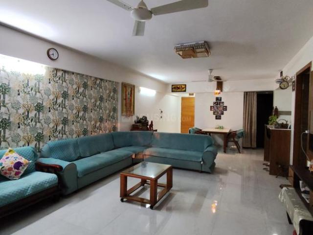 3 BHK Apartment in Ambawadi for resale Ahmedabad. The reference number is 20405997
