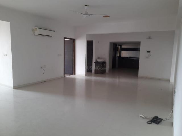 3 BHK Apartment in Ambli for rent Ahmedabad. The reference number is 20429141