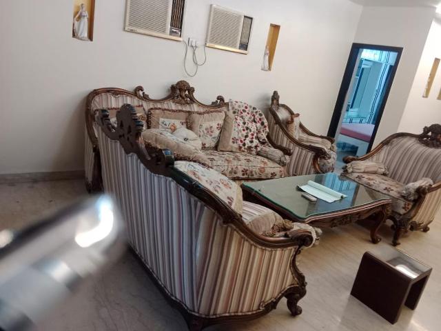 3 BHK Apartment in Andheri West for rent Mumbai. The reference number is 20056853
