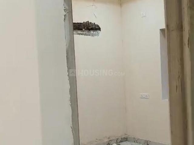 3 BHK Apartment in Abids for resale Hyderabad. The reference number is 20940124