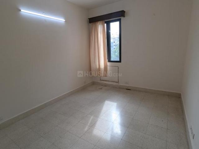 3 BHK Apartment in Adugodi for rent Bengaluru. The reference number is 20814945