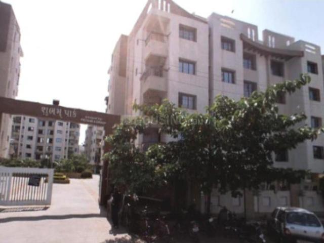 3 BHK Apartment in Adajan Gam for rent Surat. The reference number is 20110356