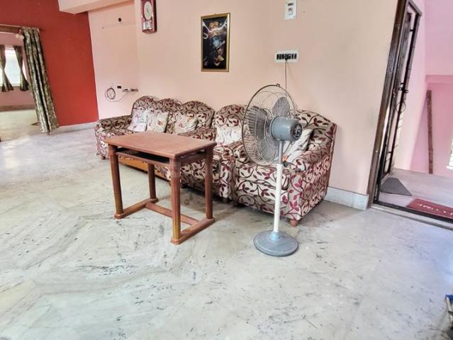 3 BHK Apartment in Airport Gate no. 1 for rent Kolkata. The reference number is 20372755
