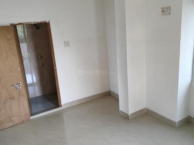 3 BHK Apartment in Airport Gate no. 1 for resale Kolkata. The reference number is 18233486