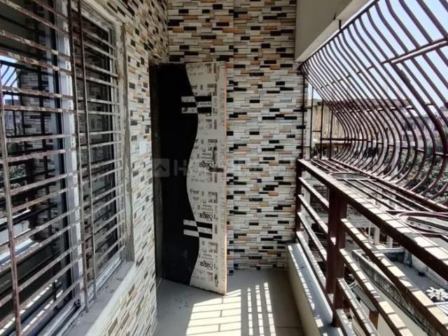 3 BHK Apartment in Airport Gate No. 3 for rent Kolkata. The reference number is 17973689
