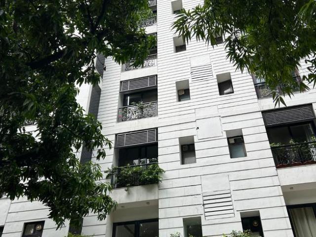 3 BHK Apartment in Alipore for resale Kolkata. The reference number is 20362667