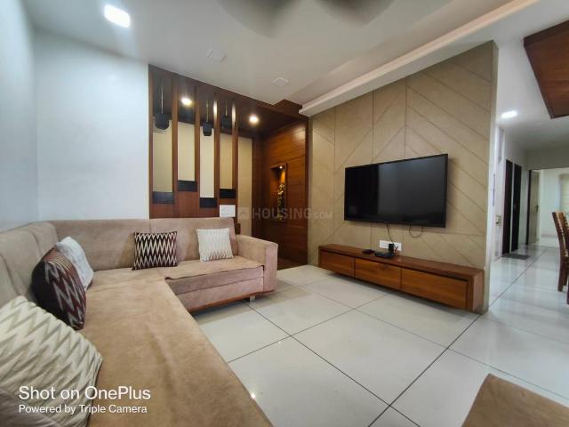 3 BHK Apartment in Alkapuri for rent Vadodara. The reference number is 15992375