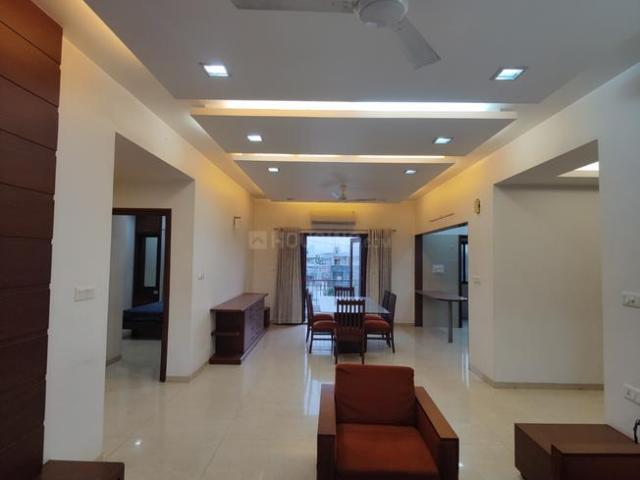 3 BHK Apartment in Alkapuri for rent Vadodara. The reference number is 16492198