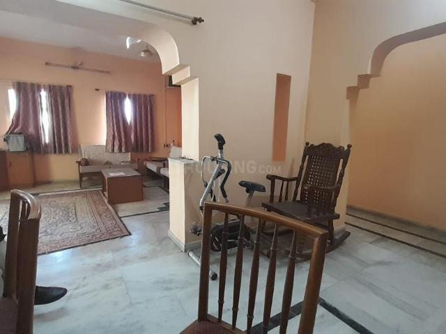 3 BHK Apartment in Alkapuri for rent Vadodara. The reference number is 17012235