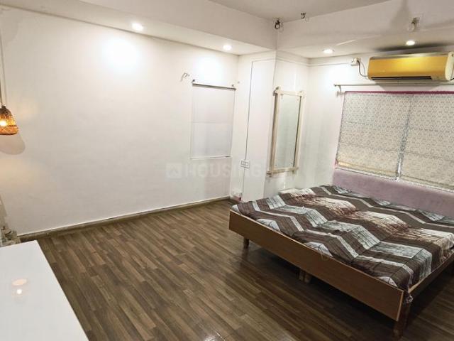 3 BHK Apartment in Alkapuri for rent Vadodara. The reference number is 19796221