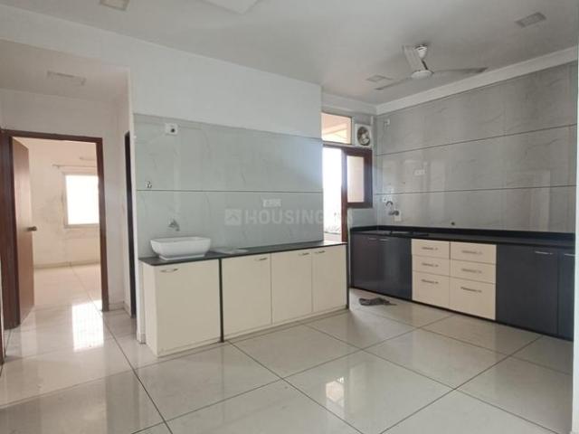 3 BHK Apartment in Alkapuri for rent Vadodara. The reference number is 20415922