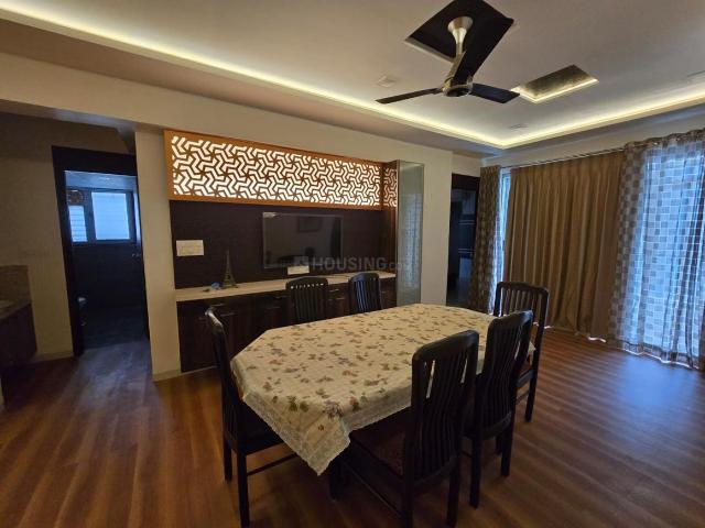 3 BHK Apartment in Race Course for rent Vadodara. The reference number is 20753997