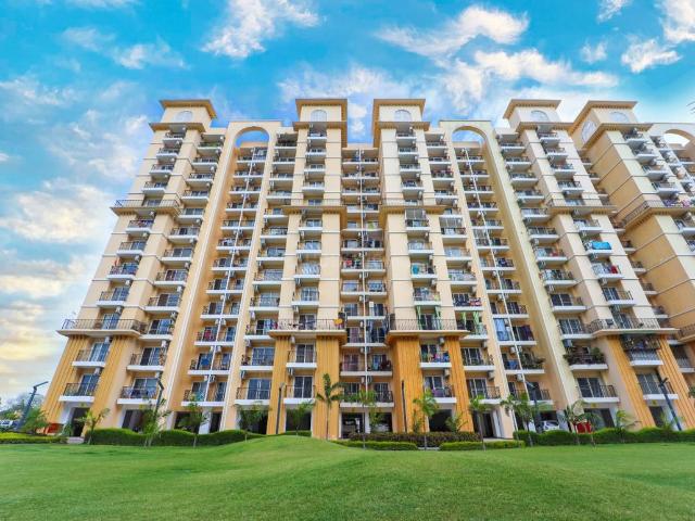 3 BHK Apartment in Arjunganj for rent Lucknow. The reference number is 19614438