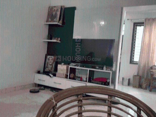 3 BHK Apartment in Ashok Vihar for resale New Delhi. The reference number is 15565741