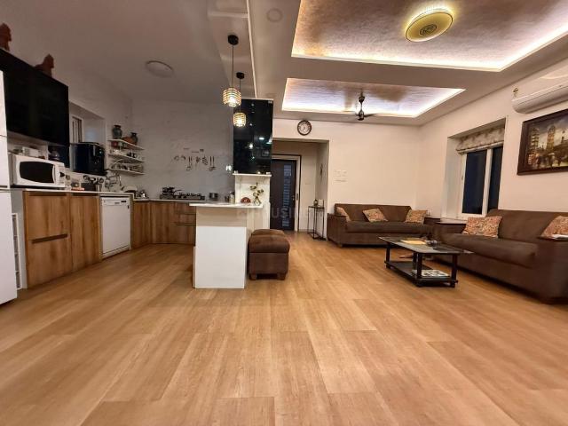 3 BHK Apartment in Aundh for rent Pune. The reference number is 20249497