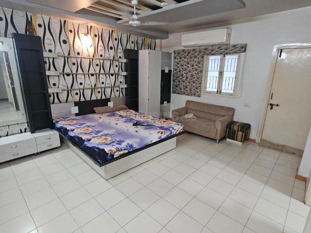 3 BHK Apartment in Bodakdev for rent Ahmedabad. The reference number is 17013973