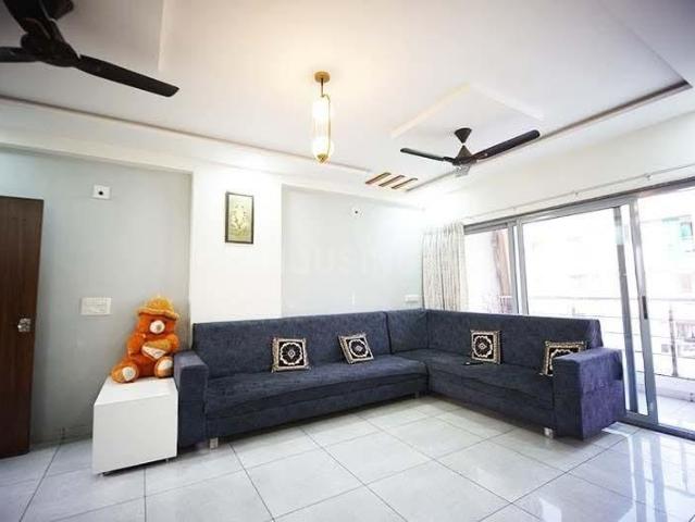 3 BHK Apartment in Bodakdev for rent Ahmedabad. The reference number is 19856668