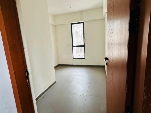 3 BHK Apartment in Bodakdev for resale Ahmedabad. The reference number is 20678784
