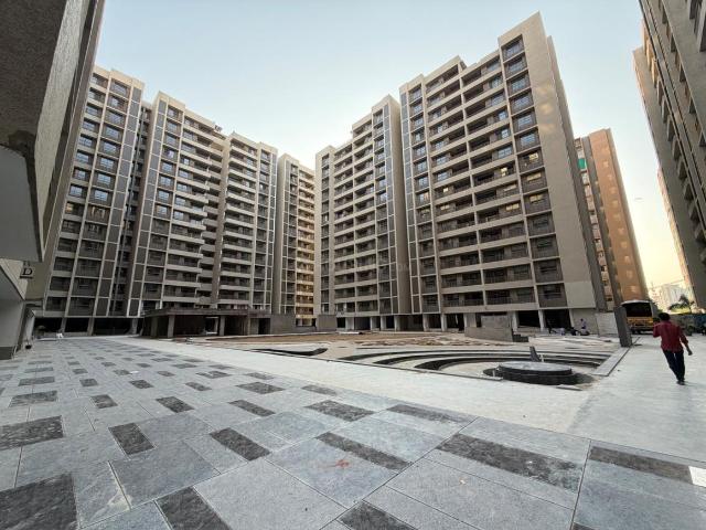 3 BHK Apartment in Bopal for resale Ahmedabad. The reference number is 19677097