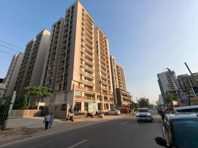 3 BHK Apartment in Bopal for resale Ahmedabad. The reference number is 20469967