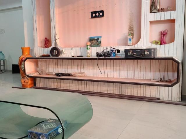 3 BHK Apartment in Borivali East for rent Mumbai. The reference number is 19949778