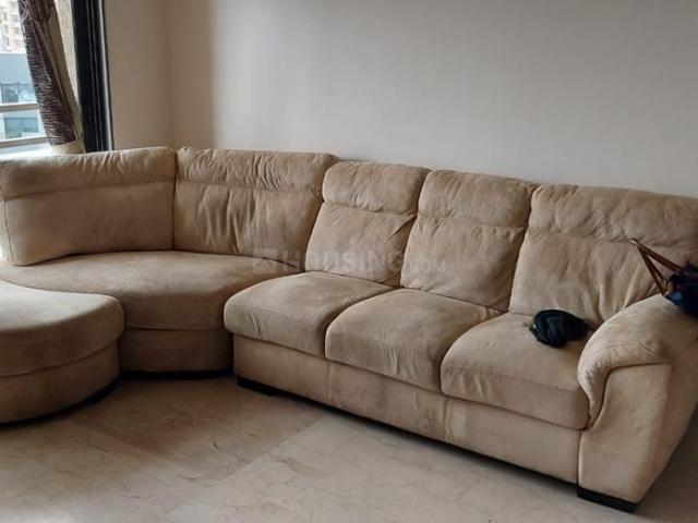 3 BHK Apartment in Borivali East for rent Mumbai. The reference number is 20556260