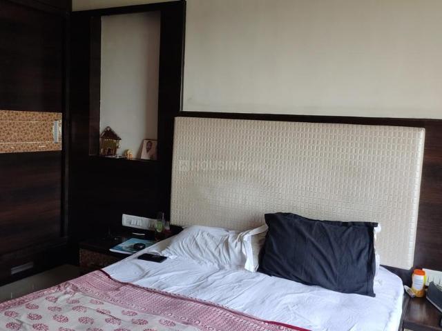 3 BHK Apartment in Borivali East for resale Mumbai. The reference number is 19948173
