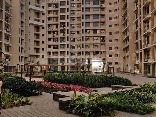 3 BHK Apartment in Borivali East for resale Mumbai. The reference number is 20618694