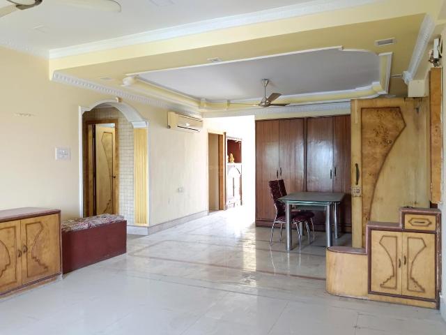 3 BHK Apartment in Ballygunge for resale Kolkata. The reference number is 19875742