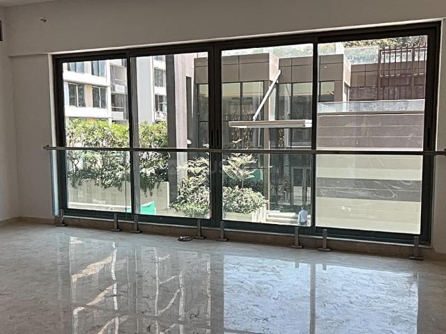 3 BHK Apartment in Bandra East for rent Mumbai. The reference number is 16782822