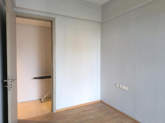 3 BHK Apartment in Bandra East for rent Mumbai. The reference number is 19488157
