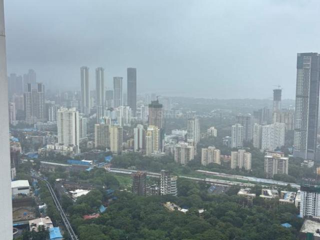 3 BHK Apartment in Bandra East for rent Mumbai. The reference number is 19767256