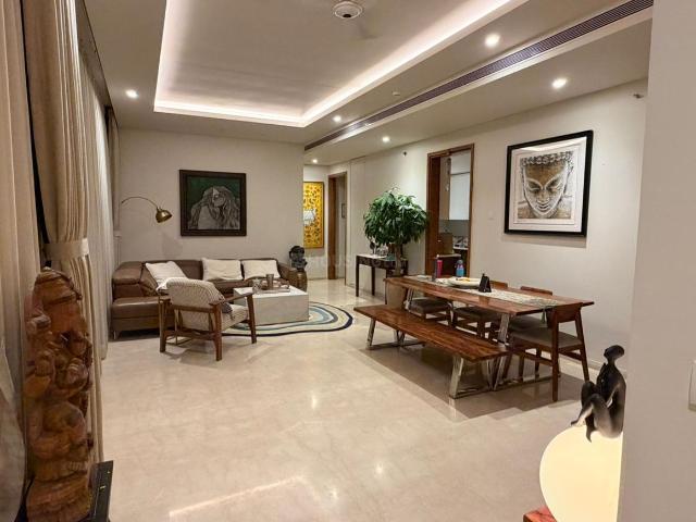 3 BHK Apartment in Bandra East for rent Mumbai. The reference number is 19836167