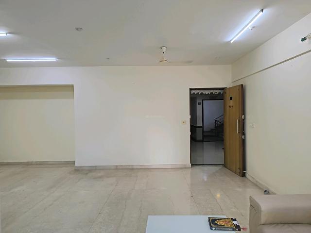 3 BHK Apartment in Bandra East for rent Mumbai. The reference number is 20560636