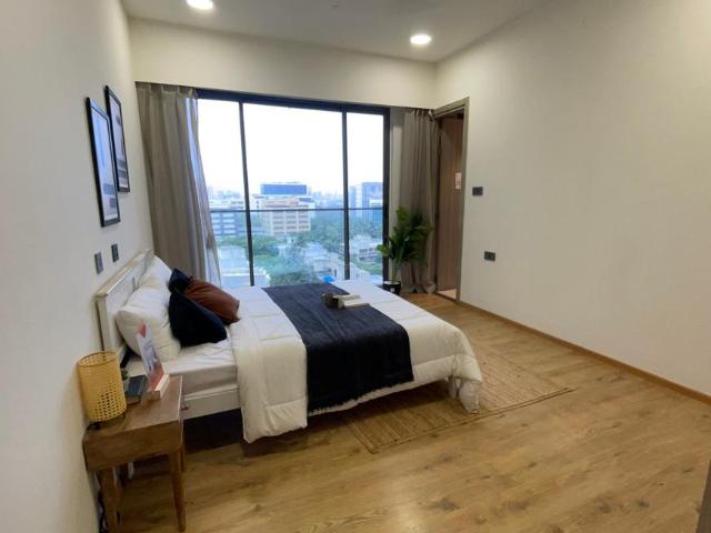 3 BHK Apartment in Bandra East for rent Mumbai. The reference number is 20653461