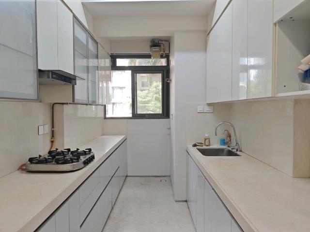 3 BHK Apartment in Bandra East for rent Mumbai. The reference number is 20943402