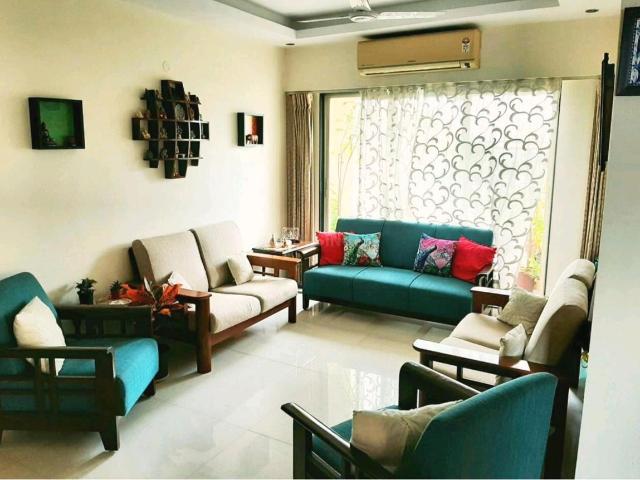 3 BHK Apartment in Bandra East for resale Mumbai. The reference number is 13633936