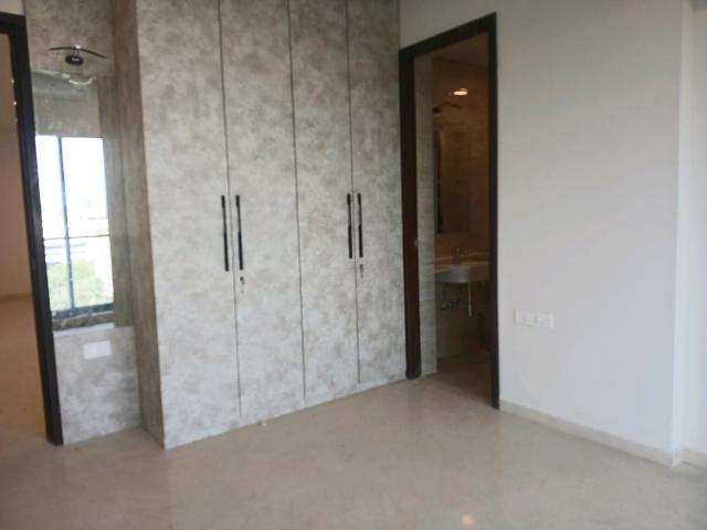 3 BHK Apartment in Bandra East for resale Mumbai. The reference number is 17417313