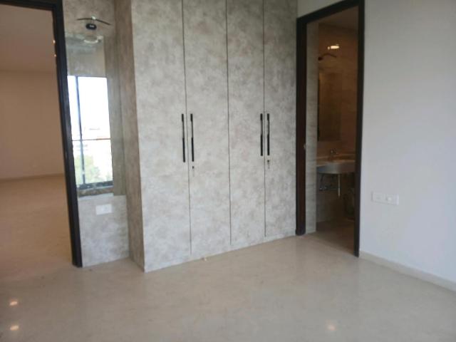 3 BHK Apartment in Bandra East for resale Mumbai. The reference number is 18155097