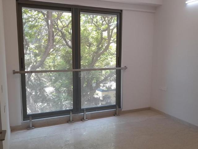 3 BHK Apartment in Bandra East for resale Mumbai. The reference number is 19560352