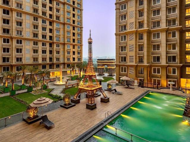 3 BHK Apartment in Bandra East for resale Mumbai. The reference number is 20032251