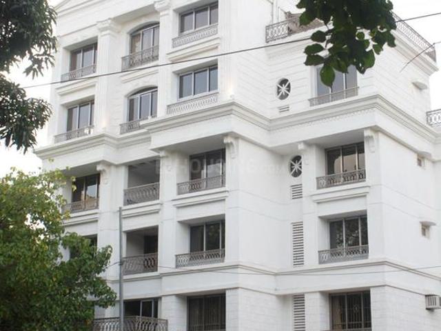 3 BHK Apartment in Bandra West for rent Mumbai. The reference number is 19609753