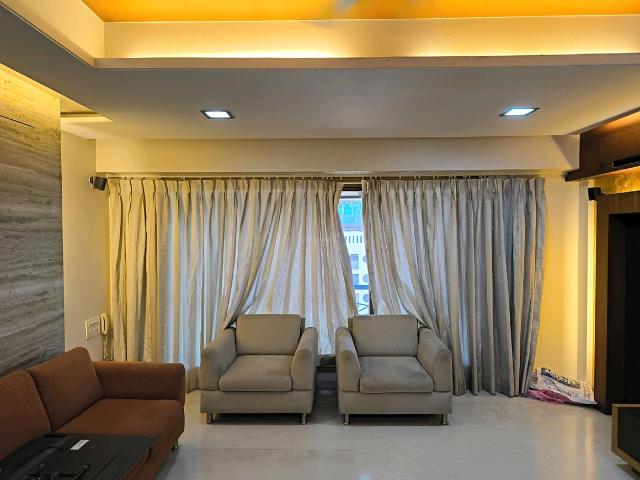 3 BHK Apartment in Bandra West for rent Mumbai. The reference number is 19741346