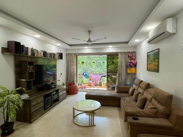3 BHK Apartment in Bandra West for rent Mumbai. The reference number is 20553326