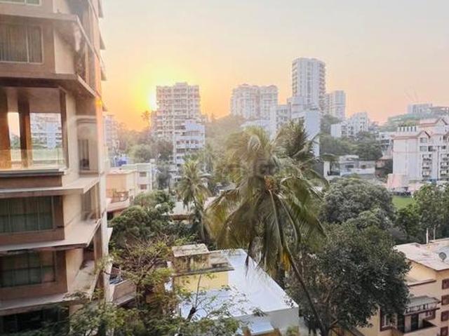 3 BHK Apartment in Bandra West for rent Mumbai. The reference number is 20651559