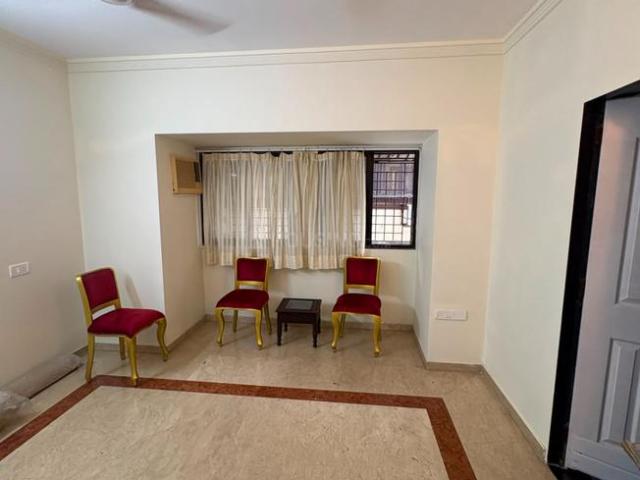 3 BHK Apartment in Bandra West for rent Mumbai. The reference number is 20687630