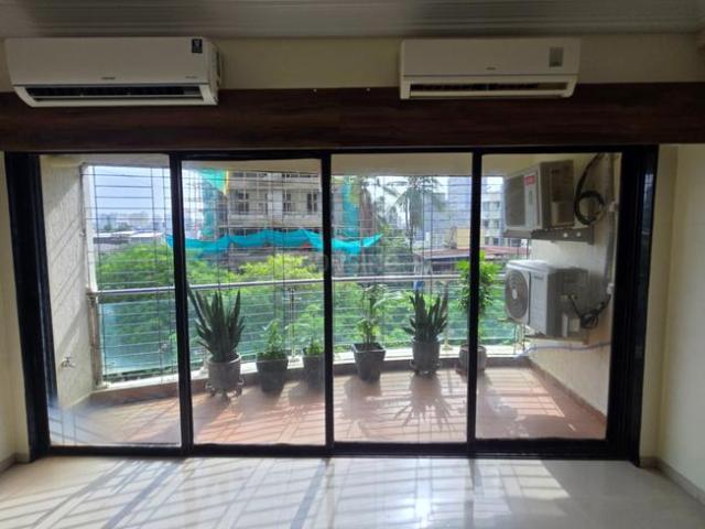 3 BHK Apartment in Bandra West for rent Mumbai. The reference number is 20779181
