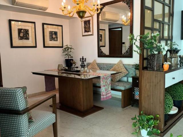 3 BHK Apartment in Bandra West for resale Mumbai South West. The reference number is 17461146
